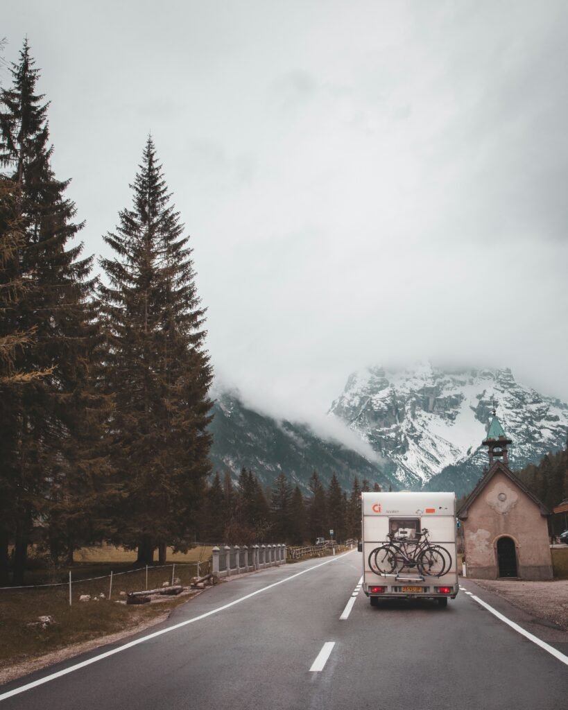 Top 10 Campgrounds in Canada for RV Enthusiasts